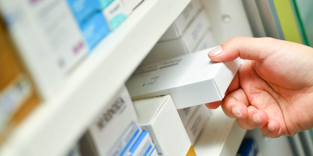 medicine shelves药品柜台小图